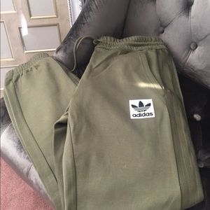 Adidas sweatpants